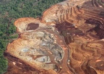 Menata Ulang Perizinan Tambang Berdasarkan Kasus di Raja Ampat