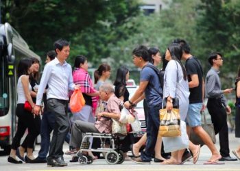 54 Persen Warga Indonesia Hidup dari Gaji ke Gaji Tanpa Menyisihkan Tabungan