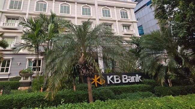 Direktur KB Lepas Seluruh Kepemilikan Saham Bank