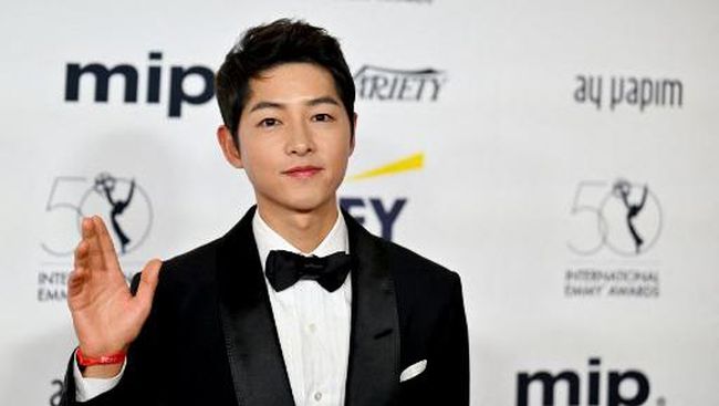Song Joong-ki Kembali Main Drama Romantis Setelah 9 Tahun dengan My Youth