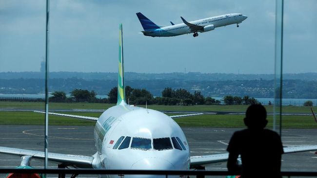 Pemerintah Akan Berikan Diskon untuk Komponen Tiket Pesawat Murah