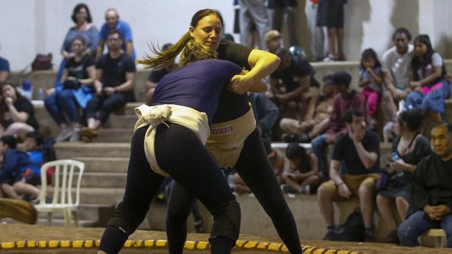 Sumo Wanita di Jepang Semakin Populer, Tradisi Masih Jadi Tantangan