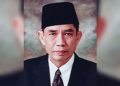 Pejabat RI Disebut Miskin Karena Tidak Punya Mobil dan Naik Angkot