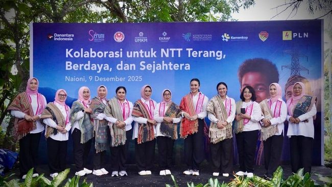 Pelatihan Koperasi untuk Perajin Tenun Mamak di NTT
