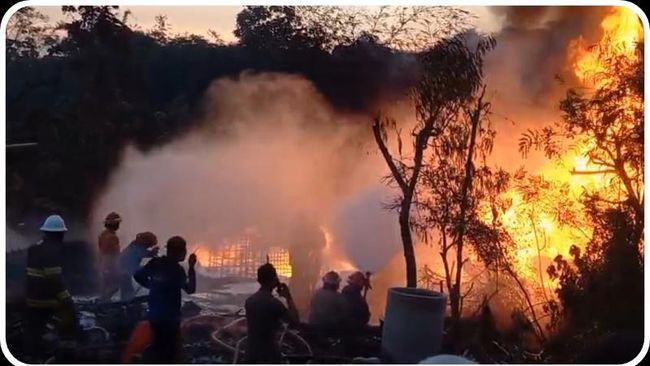 Ledakan Misterius di Venezuela, Minyak Jatuh dari Langit Disangka Kiamat