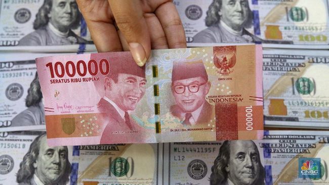 Anomali Rupiah yang Membingungkan, Ini Analisis dari Ahli Ekonomi!