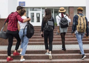 Gen Z Masuk Kuliah Banyak yang Tak Bisa Baca dan Dosen Menyerah