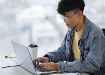 Daftar 10 Pekerjaan yang Berisiko Hilang dalam Empat Tahun Ke Depan