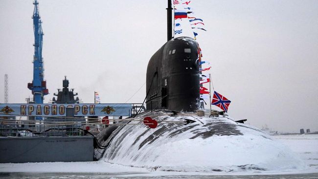 Kapal Selam Rusia Bersiap Luncurkan Rudal Nuklir Usai Diserang AS